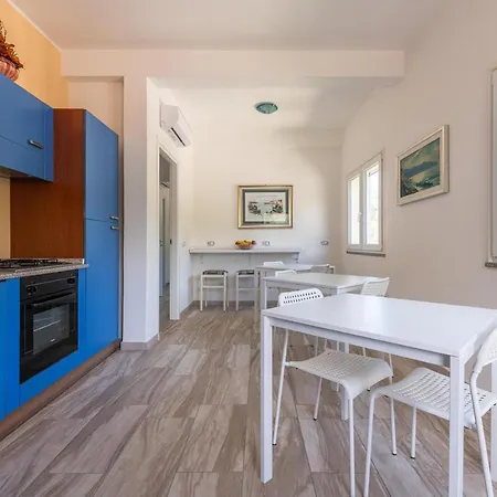 Chiara Apartamento Solanas (Cagliari)